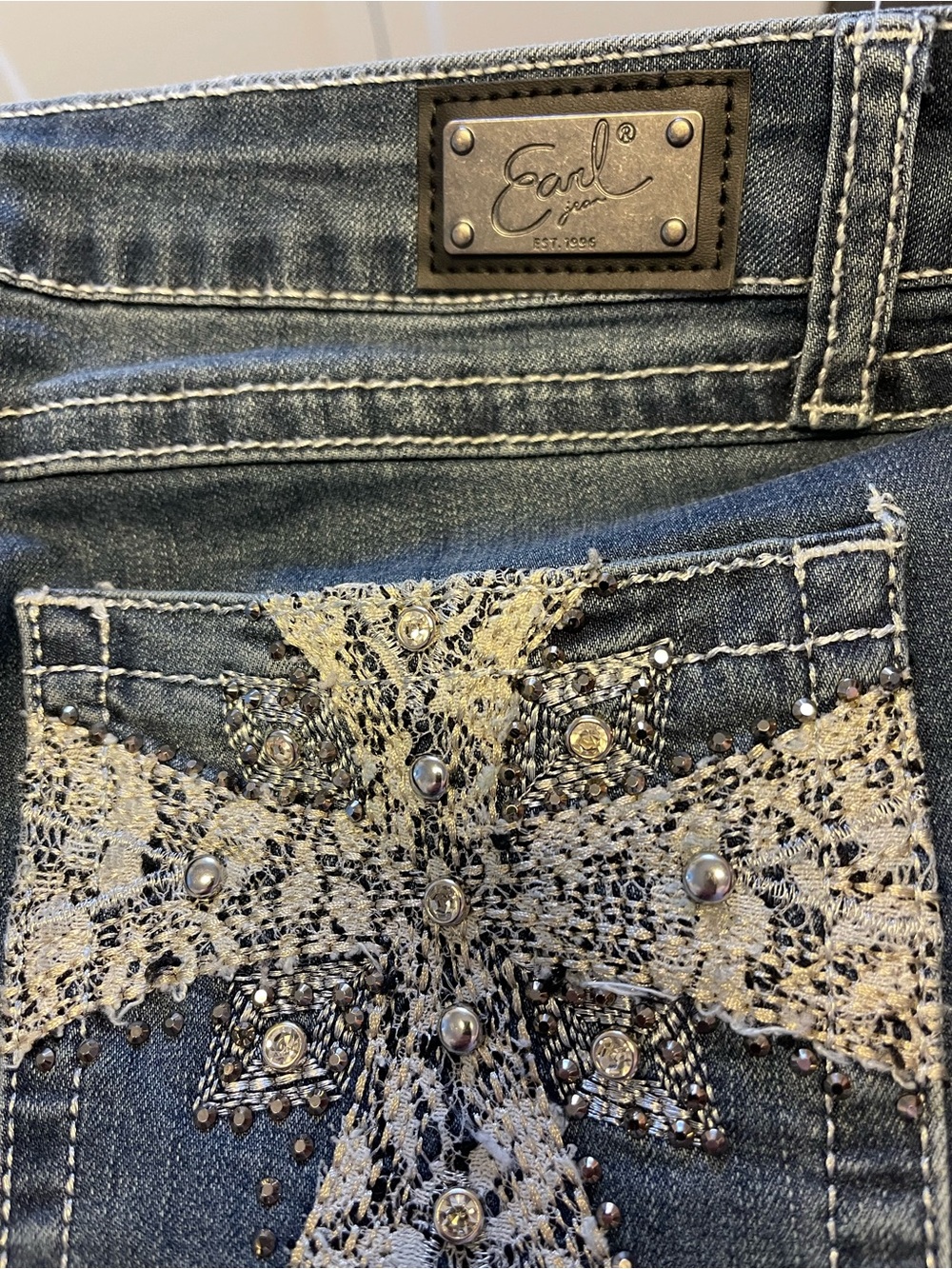 Earl Women’s Slim Boot Jeans Stretch Designer with Pocket Embellishments Sz 16 - Picture 9 of 12